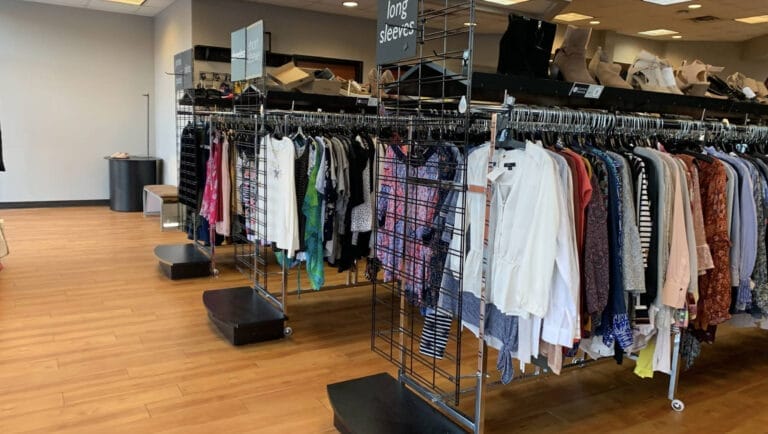 Clothes Mentor 1604 Blanco 1 768x434